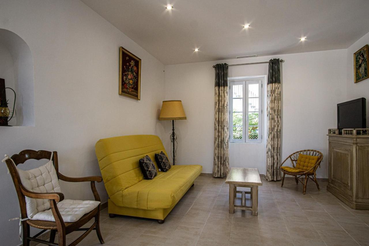 Maison Avec Jardin Proche Du Centre-Ville Isle-Sur-La-Sorgue LʼIsle-sur-la-Sorgue Dış mekan fotoğraf